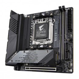 Gigabyte B650I AORUS ULTRA (REV. 1.0) emolevy AMD B650 Pistoke AM5 Mini ITX