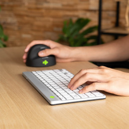 R-Go Tools Compact Break RGOCONDWLWH näppäimistö USB QWERTY Hollanti Valkoinen