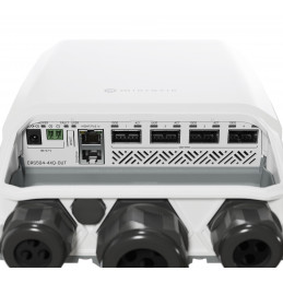 Mikrotik CRS504-4XQ-OUT verkkokytkin Hallittu L3 Fast Ethernet (10 100) Power over Ethernet -tuki 1U Valkoinen