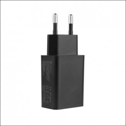 CoreParts 12W USB Power Adapter Musta AC Sisätila