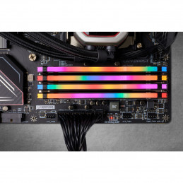 Corsair Vengeance CMW128GX4M4D3600C18 muistimoduuli 128 GB 4 x 32 GB DDR4 3600 MHz
