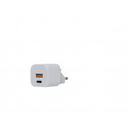 Xtorm XEC020 mobiililaitteen laturi Universaali Valkoinen USB Pikalataus Sisätila