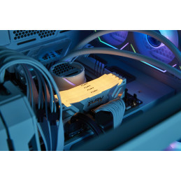 Kingston Technology FURY Renegade RGB muistimoduuli 32 GB 2 x 16 GB DDR5 7600 MHz