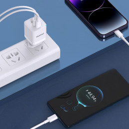 DUDAO A13Pro GAN Adapter 33W 1x USB-C 1x USB-A Universaali Valkoinen AC Pikalataus Sisätila