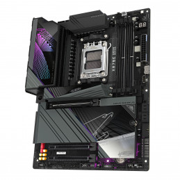 GIGABYTE X870E AORUS MASTER emolevy AMD X870 Pistoke AM5 ATX