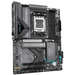 GIGABYTE X870 EAGLE WIFI7 emolevy AMD X870 Pistoke AM5 ATX