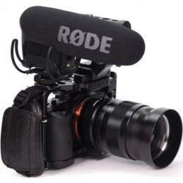 RØDE VIDEOMIC PRO R mikrofoni musta Digitaalikameran mikrofoni