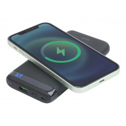 Deltaco Langaton varavirtalähde magneetilla, USB-C ja USB-A, 10 000 mAh, musta