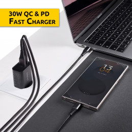 Intenso 7803010 virta-adapteri ja vaihtosuuntaaja Sisätila 30 W musta