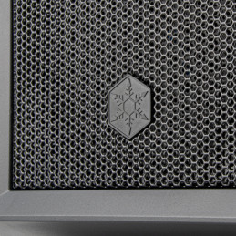 Silverstone FARA 311 Musta