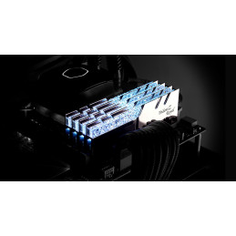 G.Skill Trident Z Royal F4-3200C16Q2-128GTRS muistimoduuli 128 GB 8 x 16 GB DDR4 3200 MHz