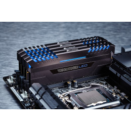 Corsair Vengeance 16GB DDR4 3000MHz muistimoduuli 2 x 8 GB