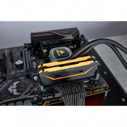 Corsair Vengeance CMW32GX4M2E3200C16-TUF muistimoduuli 8 GB 1 x 8 GB DDR4 3600 MHz
