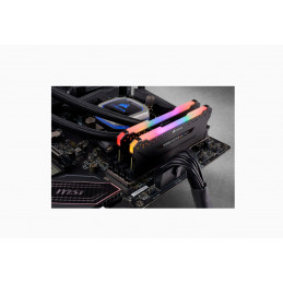 Corsair Vengeance RGB PRO muistimoduuli 32 GB 2 x 16 GB DDR4 3200 MHz