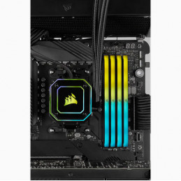 Corsair Vengeance CMG32GX4M2D3600C18 muistimoduuli 32 GB 2 x 16 GB DDR4 3600 MHz