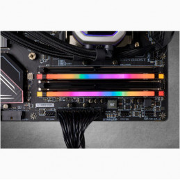 Corsair Vengeance CMW32GX4M2Z3600C14 muistimoduuli 32 GB 2 x 16 GB DDR4 3600 MHz