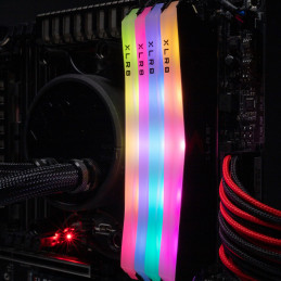 PNY XLR8 Gaming EPIC-X RGB muistimoduuli 32 GB 2 x 16 GB DDR4 3600 MHz