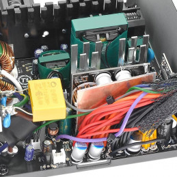 Thermaltake Toughpower GX1 600W Gold virtalähdeyksikkö 24-pin ATX ATX Musta