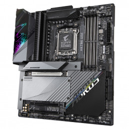 Gigabyte X670E AORUS MASTER (REV. 1.0) emolevy AMD X670 Socket AM5 ATX