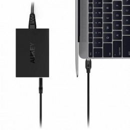 AUKEY CB-CD4 USB-kaapeli 1 m USB 3.2 Gen 1 (3.1 Gen 1) USB A USB C Musta